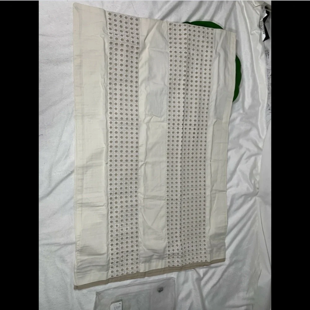 NEW Hotel Collection 100% Cotton Percale Eyelet (1) Standard Sham‎ #237